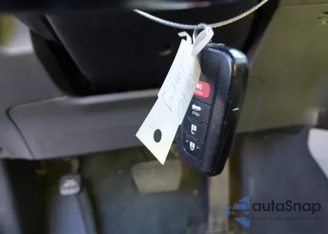 2022 Toyota Camry Se z USA, uszkodzony, nr VIN 4T1S11AK9NU034087